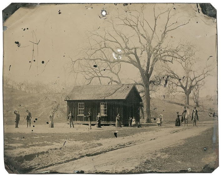 photo Billy the Kid playing Crouqet?