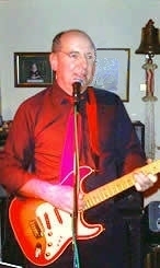  David - 2nd Guitar & Vocals 